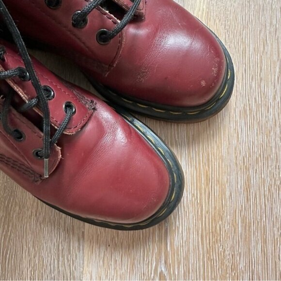 Vintage 1460 Dr. Martens Original Boot Made in England 8 Eye Cherry Red UK 4.5 - Picture 2 of 16